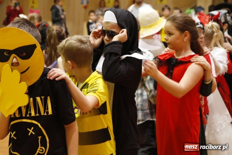 Zdjęcie w galerii na portalu naszraciborz.pl: Wielki bal karnawałowy w ZSOMS  wiadomości z regionu