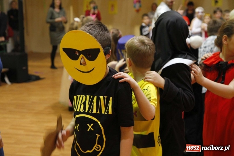 Zdjęcie w galerii na portalu naszraciborz.pl: Wielki bal karnawałowy w ZSOMS  wiadomości z regionu