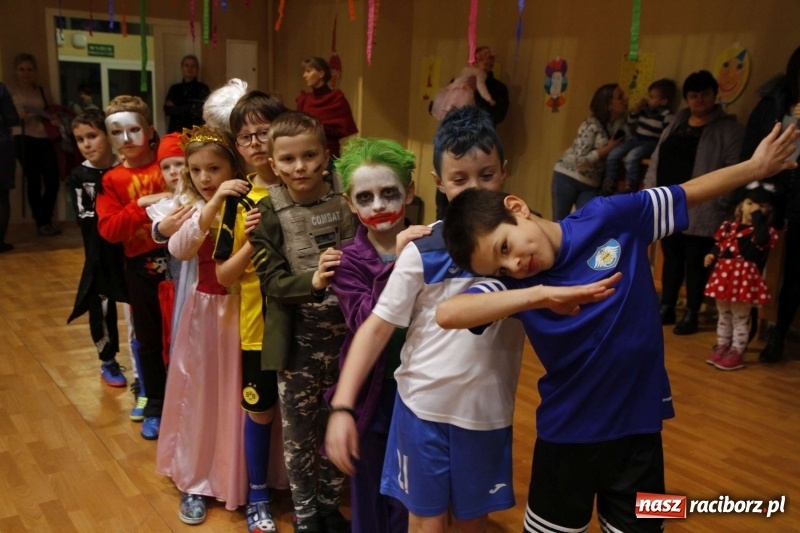 Zdjęcie w galerii na portalu naszraciborz.pl: Wielki bal karnawałowy w ZSOMS  wiadomości z regionu