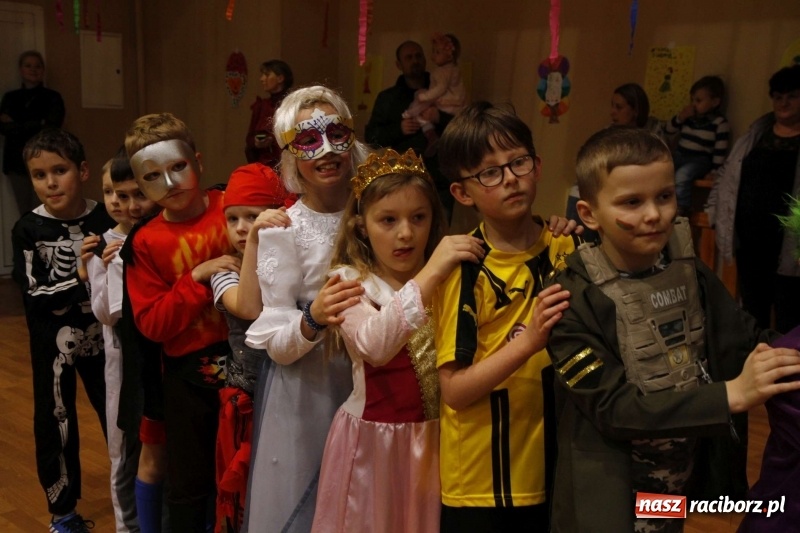 Zdjęcie w galerii na portalu naszraciborz.pl: Wielki bal karnawałowy w ZSOMS  wiadomości z regionu