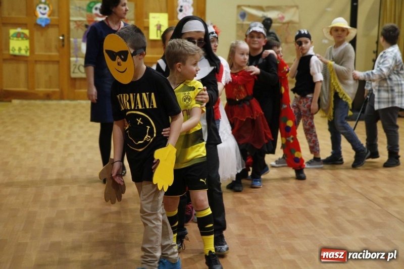 Zdjęcie w galerii na portalu naszraciborz.pl: Wielki bal karnawałowy w ZSOMS  wiadomości z regionu