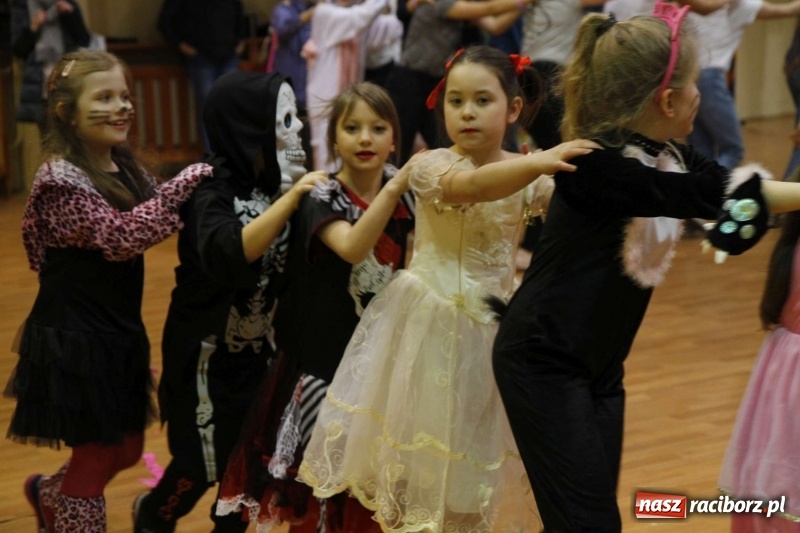 Zdjęcie w galerii na portalu naszraciborz.pl: Wielki bal karnawałowy w ZSOMS  wiadomości z regionu