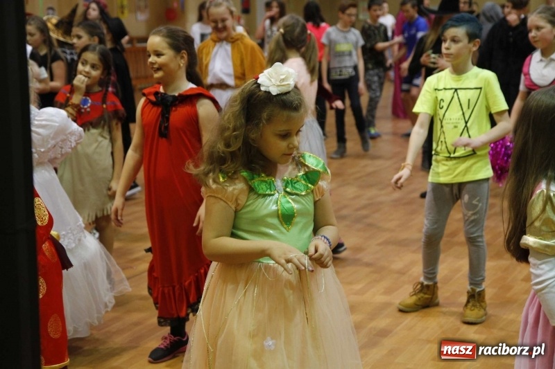 Zdjęcie w galerii na portalu naszraciborz.pl: Wielki bal karnawałowy w ZSOMS  wiadomości z regionu