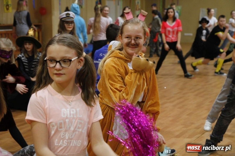 Zdjęcie w galerii na portalu naszraciborz.pl: Wielki bal karnawałowy w ZSOMS  wiadomości z regionu