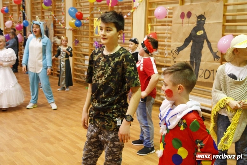 Zdjęcie w galerii na portalu naszraciborz.pl: Wielki bal karnawałowy w ZSOMS  wiadomości z regionu