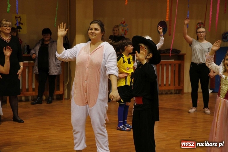 Zdjęcie w galerii na portalu naszraciborz.pl: Wielki bal karnawałowy w ZSOMS  wiadomości z regionu