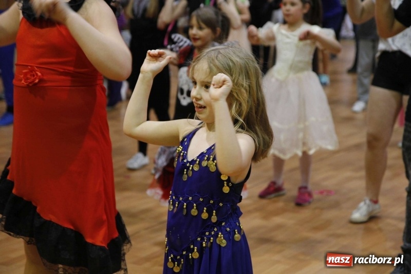 Zdjęcie w galerii na portalu naszraciborz.pl: Wielki bal karnawałowy w ZSOMS  wiadomości z regionu