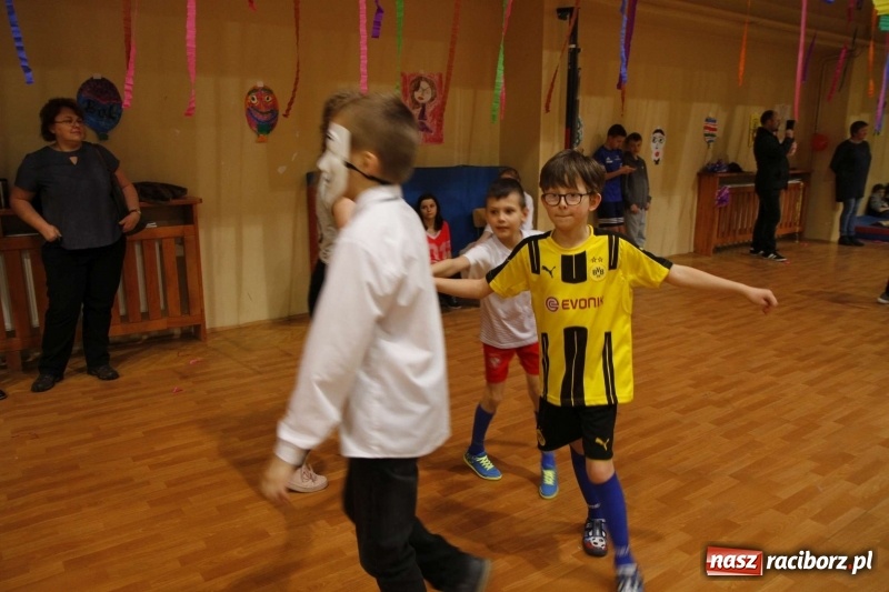 Zdjęcie w galerii na portalu naszraciborz.pl: Wielki bal karnawałowy w ZSOMS  wiadomości z regionu