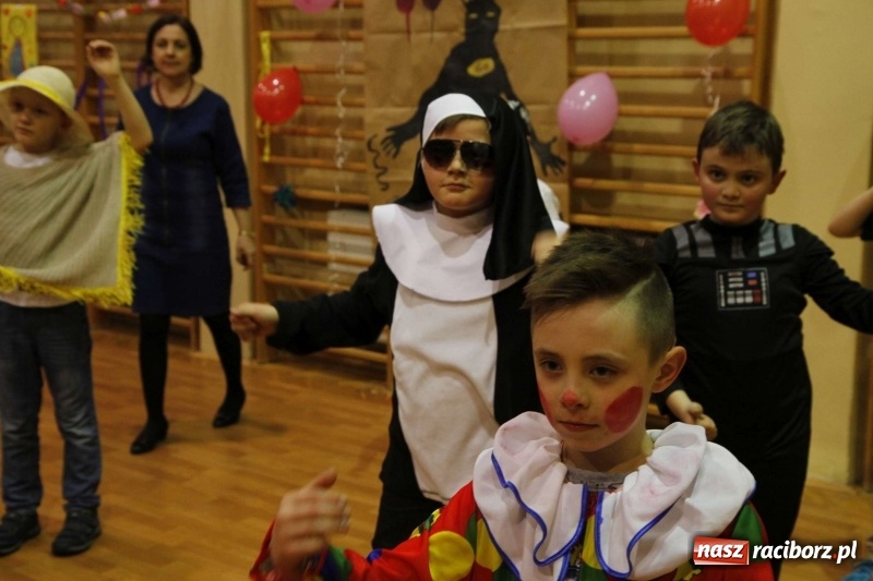 Zdjęcie w galerii na portalu naszraciborz.pl: Wielki bal karnawałowy w ZSOMS  wiadomości z regionu