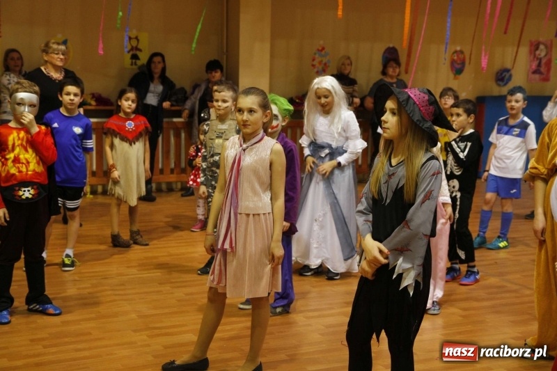 Zdjęcie w galerii na portalu naszraciborz.pl: Wielki bal karnawałowy w ZSOMS  wiadomości z regionu