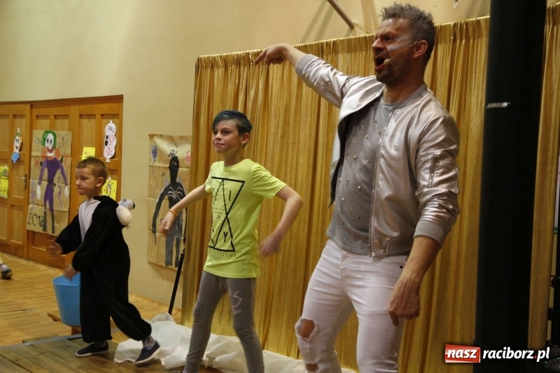 Zdjęcie w galerii na portalu naszraciborz.pl: Wielki bal karnawałowy w ZSOMS  wiadomości z regionu