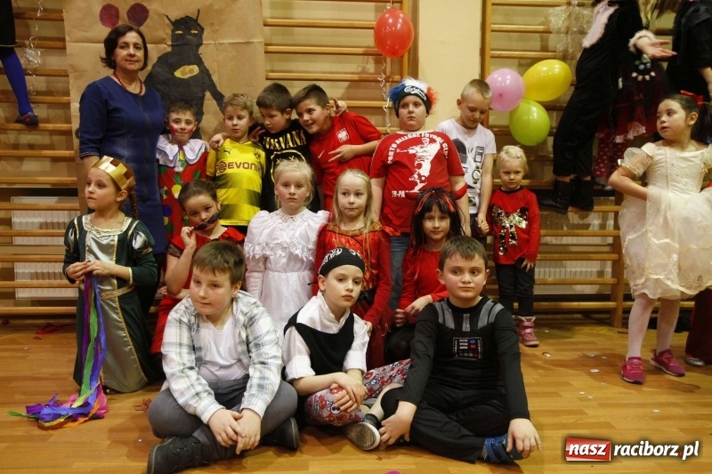 Zdjęcie w galerii na portalu naszraciborz.pl: Wielki bal karnawałowy w ZSOMS  wiadomości z regionu