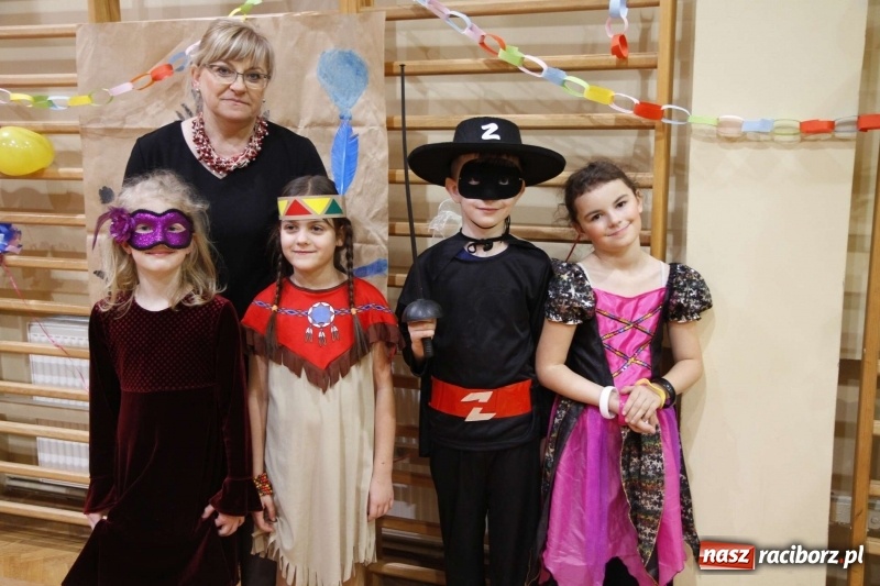Zdjęcie w galerii na portalu naszraciborz.pl: Wielki bal karnawałowy w ZSOMS  wiadomości z regionu