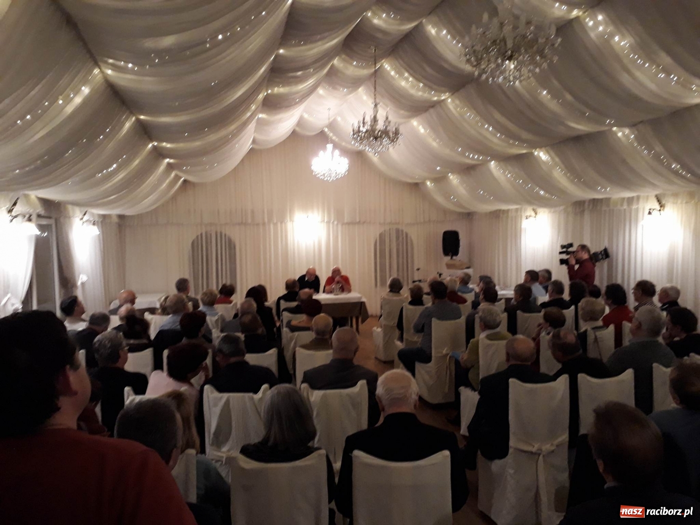 Zdjęcie w galerii na portalu naszraciborz.pl: Promocja książki Mariana Kulika w Chałupkach wiadomości z regionu