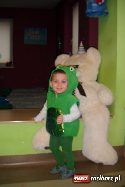 Zdjęcie w galerii na portalu naszraciborz.pl: Karnawałowy zawrót głowy. Bale przebierańców w Żłobku wiadomości z regionu