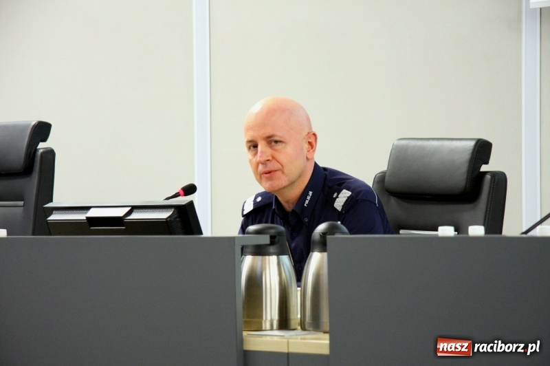 Zdjęcie w galerii na portalu naszraciborz.pl: Śląscy policjanci podsumowali 2017 rok wiadomości z regionu