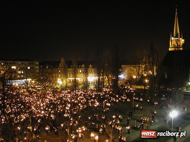 Zdjęcie w galerii na portalu naszraciborz.pl: Beatyfikacja JPII: majówki odwołane wiadomości z regionu