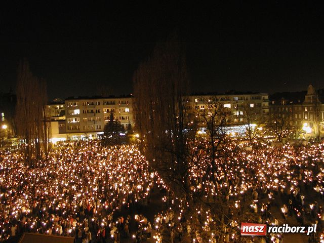 Zdjęcie w galerii na portalu naszraciborz.pl: Beatyfikacja JPII: majówki odwołane wiadomości z regionu