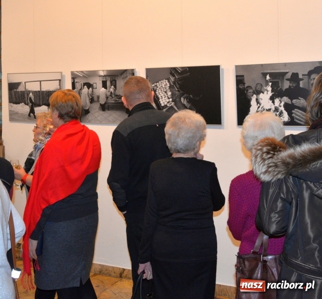 Zdjęcie w galerii na portalu naszraciborz.pl: Chasydzi w Lelowie w raciborskim Muzeum. Koncert i skrzynka piwa WIDEO wiadomości z regionu