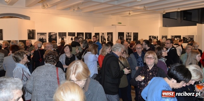 Zdjęcie w galerii na portalu naszraciborz.pl: Chasydzi w Lelowie w raciborskim Muzeum. Koncert i skrzynka piwa WIDEO wiadomości z regionu