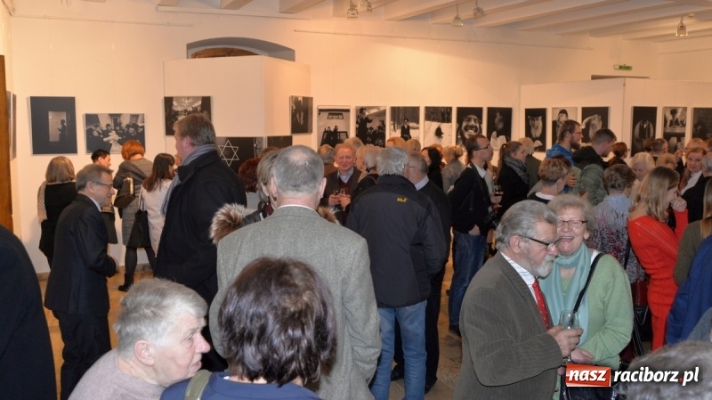 Zdjęcie w galerii na portalu naszraciborz.pl: Chasydzi w Lelowie w raciborskim Muzeum. Koncert i skrzynka piwa WIDEO wiadomości z regionu