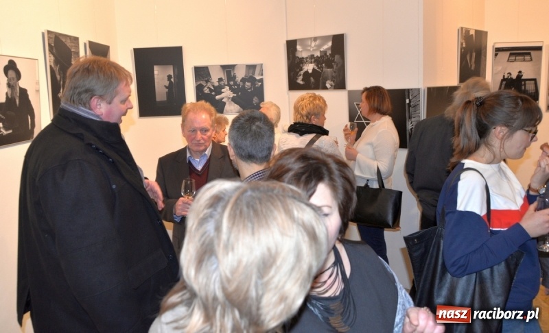 Zdjęcie w galerii na portalu naszraciborz.pl: Chasydzi w Lelowie w raciborskim Muzeum. Koncert i skrzynka piwa WIDEO wiadomości z regionu