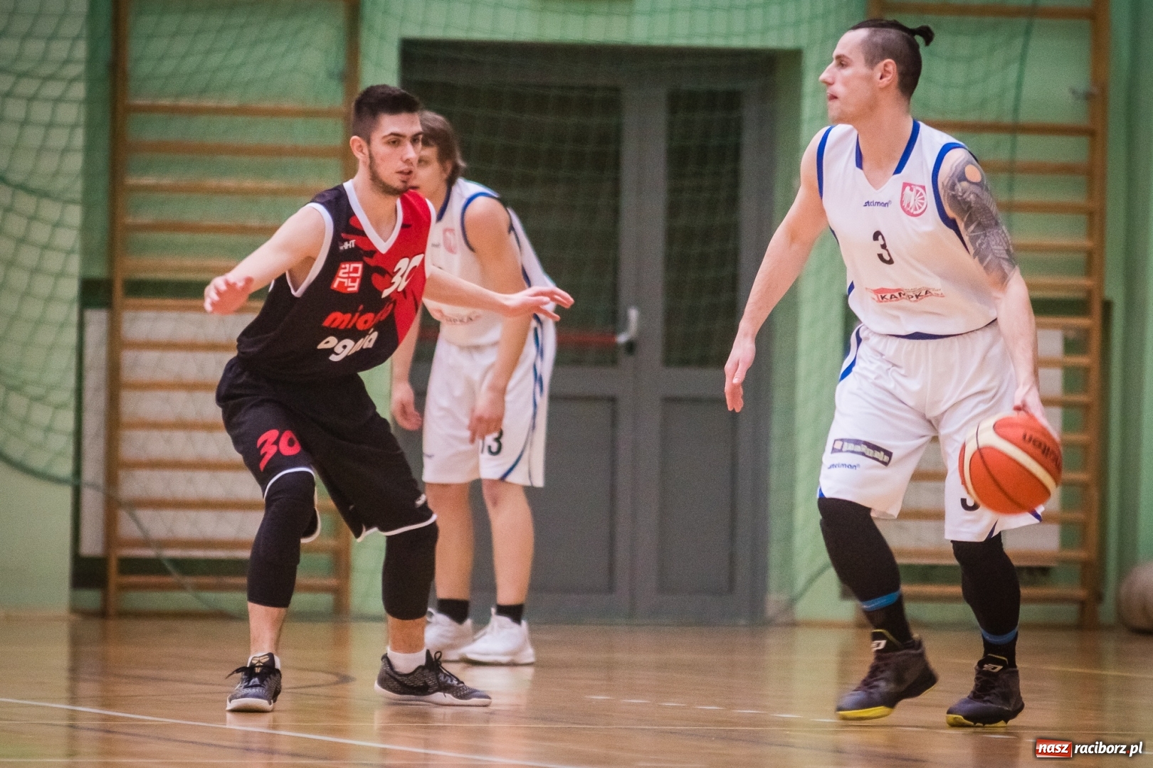 Zdjęcie w galerii na portalu naszraciborz.pl: Wygrana Ofensywy w starciu z ŻAK-iem wiadomości z regionu