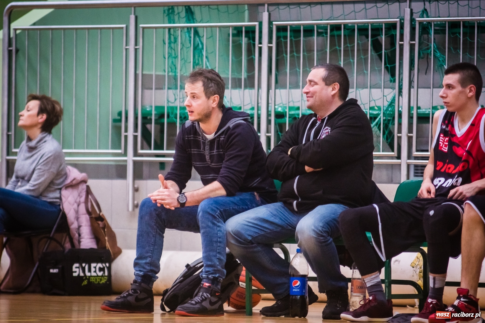 Zdjęcie w galerii na portalu naszraciborz.pl: Wygrana Ofensywy w starciu z ŻAK-iem wiadomości z regionu