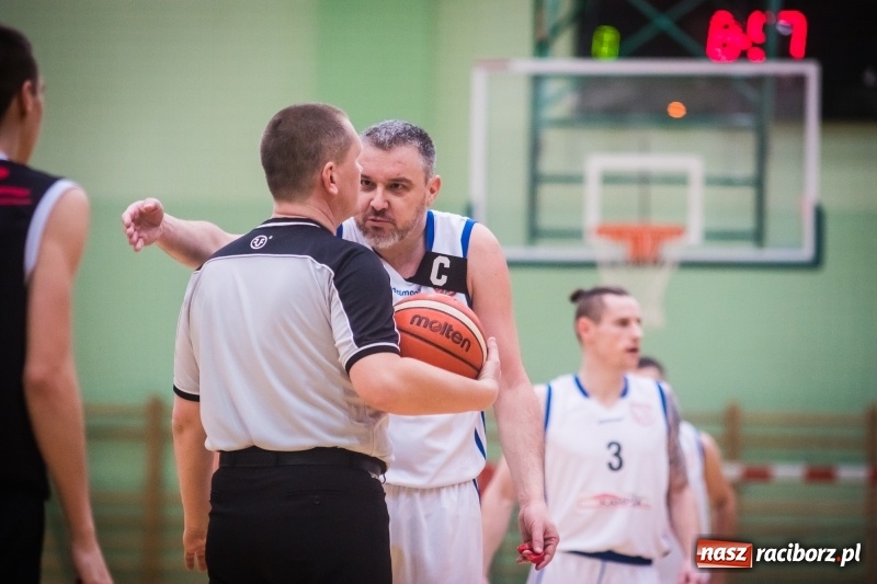 Zdjęcie w galerii na portalu naszraciborz.pl: Wygrana Ofensywy w starciu z ŻAK-iem wiadomości z regionu