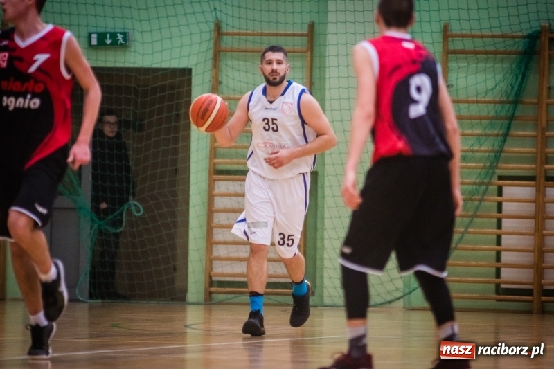 Zdjęcie w galerii na portalu naszraciborz.pl: Wygrana Ofensywy w starciu z ŻAK-iem wiadomości z regionu