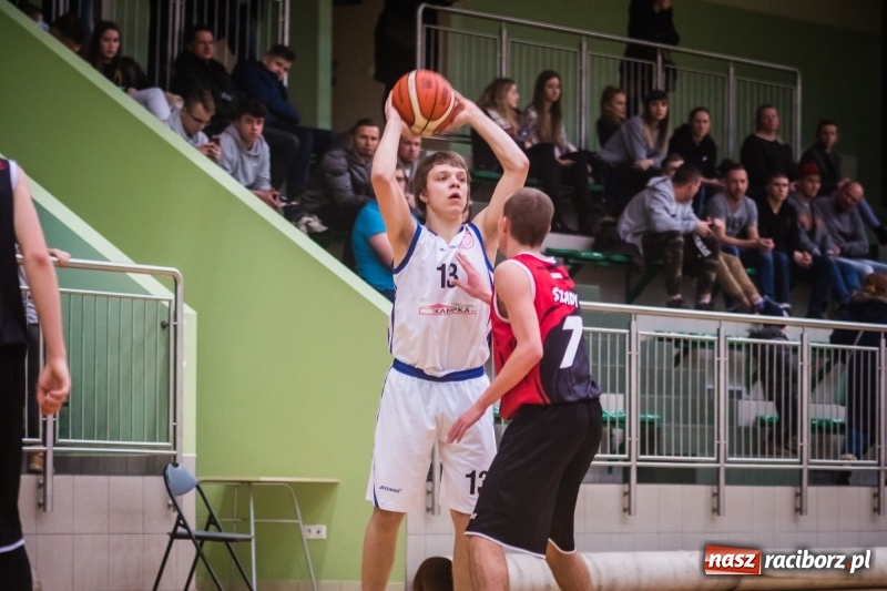 Zdjęcie w galerii na portalu naszraciborz.pl: Wygrana Ofensywy w starciu z ŻAK-iem wiadomości z regionu