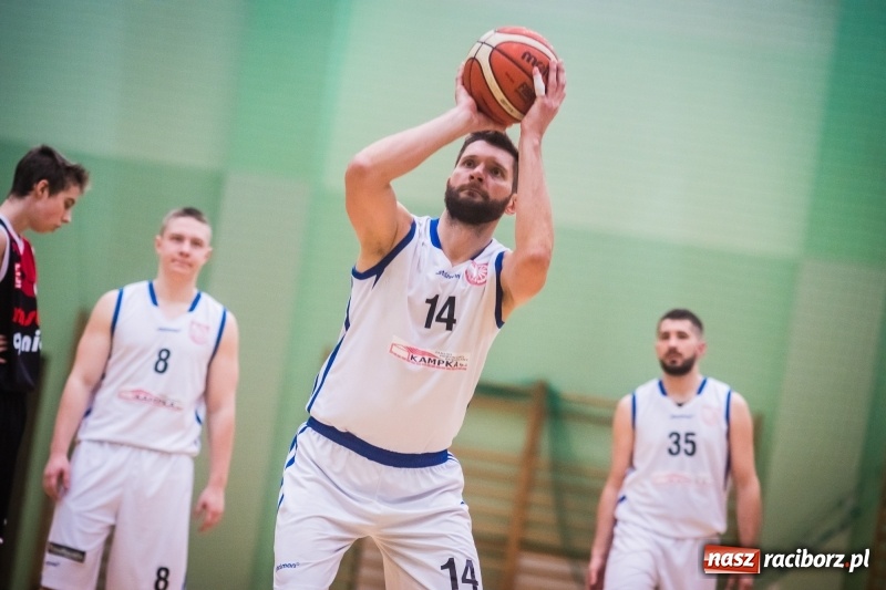 Zdjęcie w galerii na portalu naszraciborz.pl: Wygrana Ofensywy w starciu z ŻAK-iem wiadomości z regionu