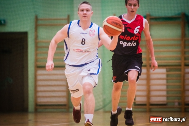 Zdjęcie w galerii na portalu naszraciborz.pl: Wygrana Ofensywy w starciu z ŻAK-iem wiadomości z regionu