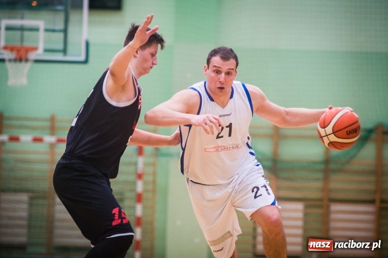 Zdjęcie w galerii na portalu naszraciborz.pl: Wygrana Ofensywy w starciu z ŻAK-iem wiadomości z regionu