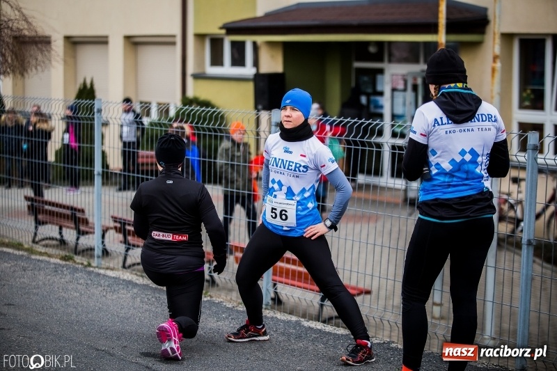Zdjęcie w galerii na portalu naszraciborz.pl: VI Eko-Okna Cross po Ziemi Pietrowickiej. Na trasie ponad 200 biegaczy  wiadomości z regionu