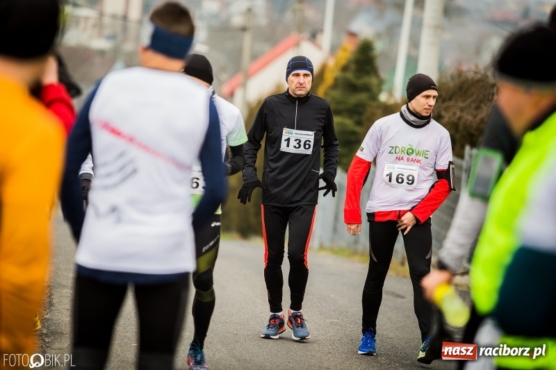 Zdjęcie w galerii na portalu naszraciborz.pl: VI Eko-Okna Cross po Ziemi Pietrowickiej. Na trasie ponad 200 biegaczy  wiadomości z regionu