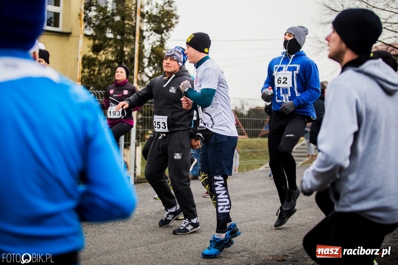 Zdjęcie w galerii na portalu naszraciborz.pl: VI Eko-Okna Cross po Ziemi Pietrowickiej. Na trasie ponad 200 biegaczy  wiadomości z regionu