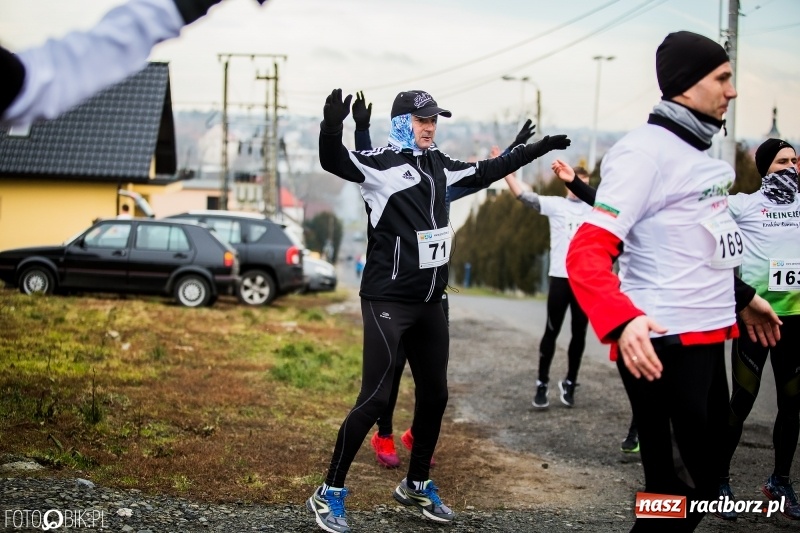 Zdjęcie w galerii na portalu naszraciborz.pl: VI Eko-Okna Cross po Ziemi Pietrowickiej. Na trasie ponad 200 biegaczy  wiadomości z regionu