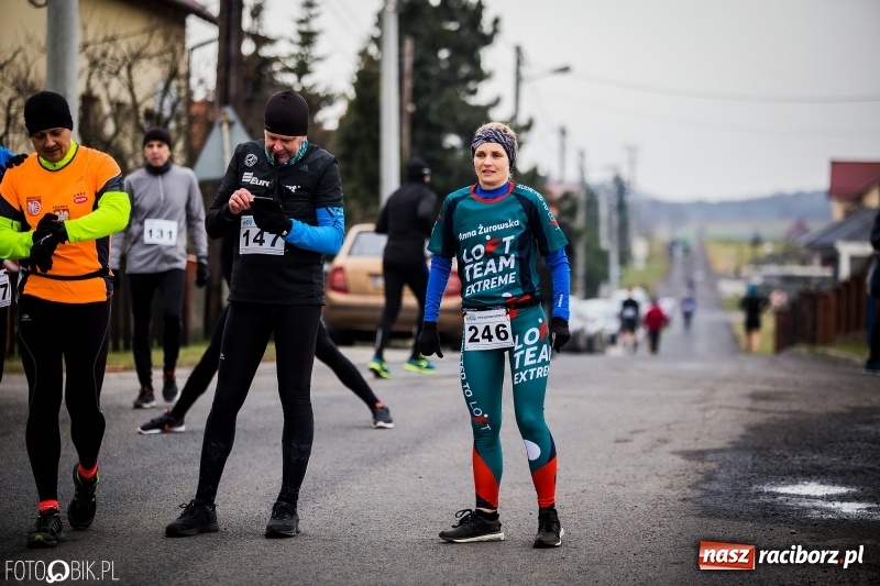 Zdjęcie w galerii na portalu naszraciborz.pl: VI Eko-Okna Cross po Ziemi Pietrowickiej. Na trasie ponad 200 biegaczy  wiadomości z regionu