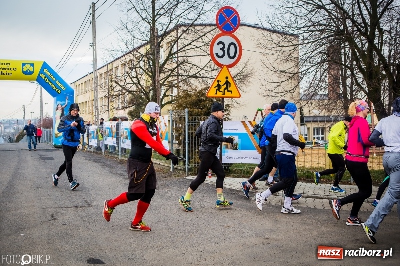 Zdjęcie w galerii na portalu naszraciborz.pl: VI Eko-Okna Cross po Ziemi Pietrowickiej. Na trasie ponad 200 biegaczy  wiadomości z regionu
