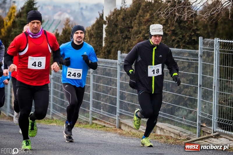 Zdjęcie w galerii na portalu naszraciborz.pl: VI Eko-Okna Cross po Ziemi Pietrowickiej. Na trasie ponad 200 biegaczy  wiadomości z regionu