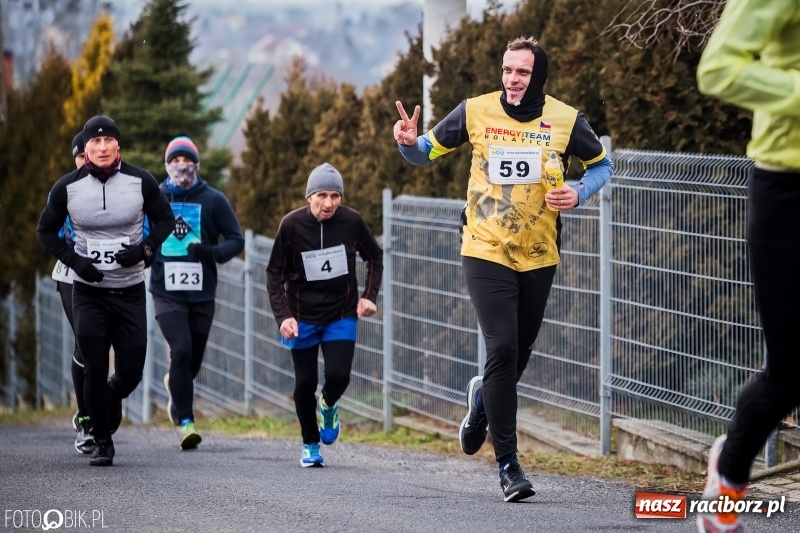 Zdjęcie w galerii na portalu naszraciborz.pl: VI Eko-Okna Cross po Ziemi Pietrowickiej. Na trasie ponad 200 biegaczy  wiadomości z regionu
