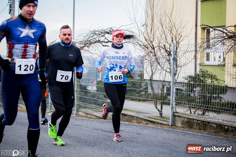 Zdjęcie w galerii na portalu naszraciborz.pl: VI Eko-Okna Cross po Ziemi Pietrowickiej. Na trasie ponad 200 biegaczy  wiadomości z regionu