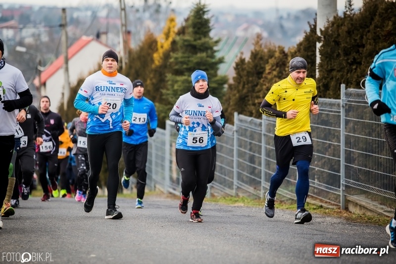 Zdjęcie w galerii na portalu naszraciborz.pl: VI Eko-Okna Cross po Ziemi Pietrowickiej. Na trasie ponad 200 biegaczy  wiadomości z regionu