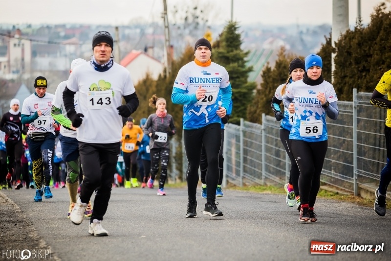 Zdjęcie w galerii na portalu naszraciborz.pl: VI Eko-Okna Cross po Ziemi Pietrowickiej. Na trasie ponad 200 biegaczy  wiadomości z regionu