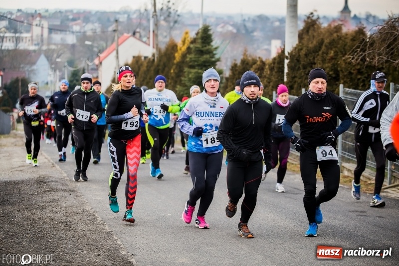 Zdjęcie w galerii na portalu naszraciborz.pl: VI Eko-Okna Cross po Ziemi Pietrowickiej. Na trasie ponad 200 biegaczy  wiadomości z regionu