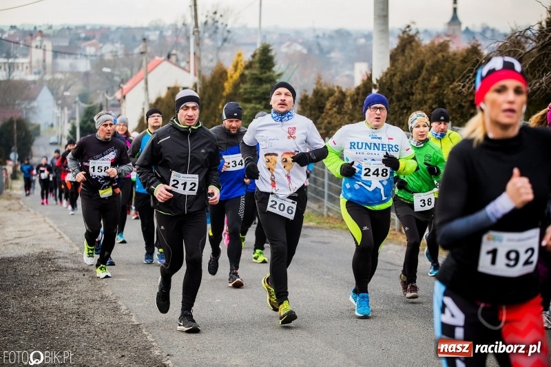 Zdjęcie w galerii na portalu naszraciborz.pl: VI Eko-Okna Cross po Ziemi Pietrowickiej. Na trasie ponad 200 biegaczy  wiadomości z regionu