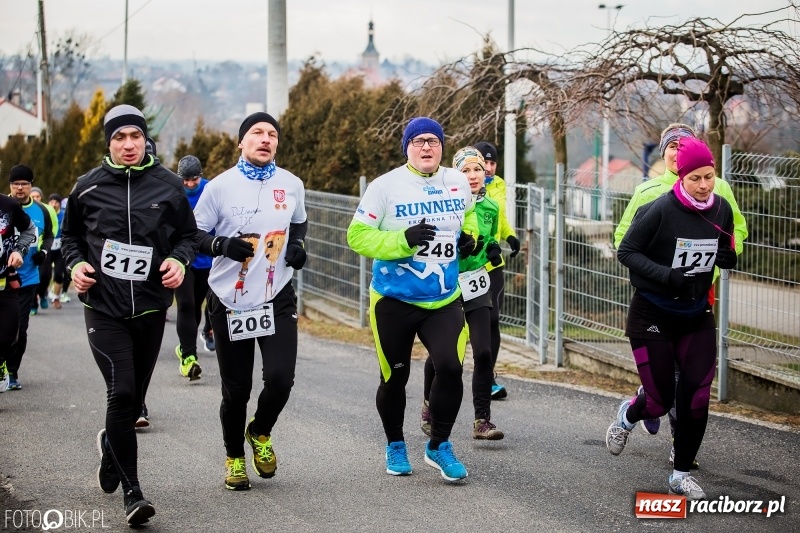 Zdjęcie w galerii na portalu naszraciborz.pl: VI Eko-Okna Cross po Ziemi Pietrowickiej. Na trasie ponad 200 biegaczy  wiadomości z regionu