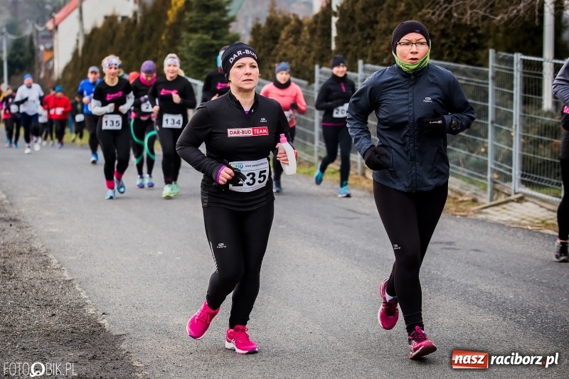 Zdjęcie w galerii na portalu naszraciborz.pl: VI Eko-Okna Cross po Ziemi Pietrowickiej. Na trasie ponad 200 biegaczy  wiadomości z regionu