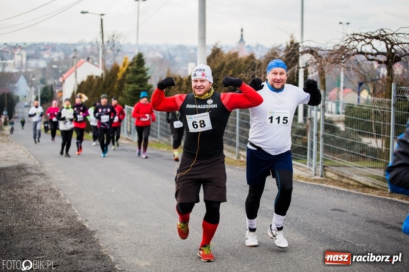 Zdjęcie w galerii na portalu naszraciborz.pl: VI Eko-Okna Cross po Ziemi Pietrowickiej. Na trasie ponad 200 biegaczy  wiadomości z regionu